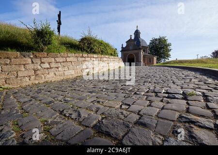 Die Kapelle unserer Lieben Frau von Oudenberg, auf dem Gipfel des Muur in Geraardsbergen, Belgien Stockfoto