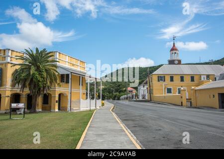 Christiansted, St. Croix, USVI-Oktober 22,2019: Das dänische Zollhaus und andere historische Gebäude in der Innenstadt von St. Croix in der USVI Stockfoto
