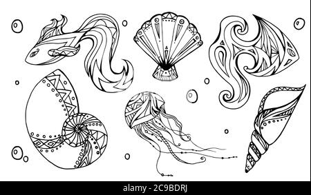 Set von Umrisse Muscheln, Fisch und Quallen, verziert Boho Muster. Vektor-Element für Ihre Kreativität Stock Vektor