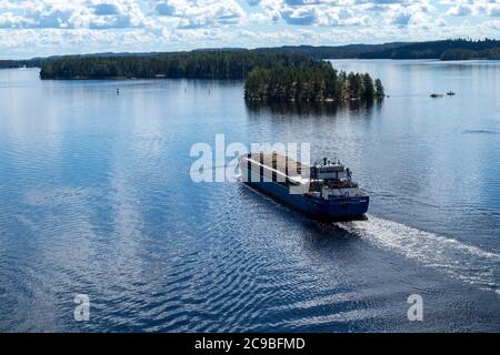 Blick von der Vekaransalmi Brücke in Sulkava, Finnland Stockfoto