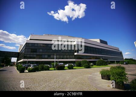 Prager Kongresszentrum (KCP), ursprünglich Palast der Kultur Prag, erbaut zwischen 1976 und 1981, abgebildet am 29. Mai 2020, in Prag, Tschechische Republik. ( Stockfoto