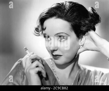 JESSIE MATTHEWS Publicity Portrait in FIRST A GIRL 1935 Regisseur VICTOR SAVILLE Gaumont British Picture Corporation Stockfoto