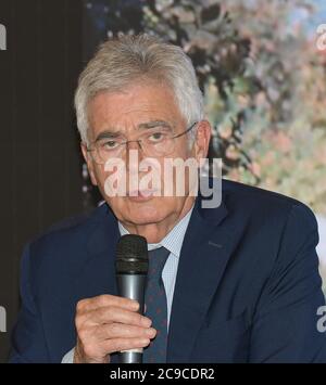 Mailand, Italien. Juli 2020. Mailand, Italien die Milanesiana die Farben der Stadt 3 Rosso Carnation mit Stefania Craxi, Claudio Martelli auf dem Foto: Claudio Martelli Kredit: Unabhängige Fotoagentur/Alamy Live News Stockfoto