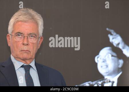 Mailand, Italien. Juli 2020. Mailand, Italien die Milanesiana die Farben der Stadt 3 Rosso Carnation mit Stefania Craxi, Claudio Martelli auf dem Foto: Claudio Martelli Kredit: Unabhängige Fotoagentur/Alamy Live News Stockfoto