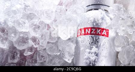 POZNAN, POL - 18. JUN 2020: Flasche Danzka, eine Marke von dänischem Wodka im Besitz von Belvedere SA (Frankreich) Stockfoto