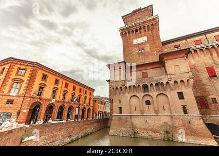 Mittelalterliche Burg von Ferrara die historische italienische Stadt 12 Stockfoto