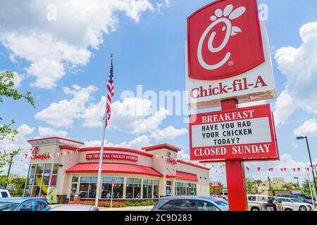 Naples, Florida, Chick fil A, Restaurants, Restaurants, Restaurants, Restaurants, Restaurants, Cafés, Fast Food, Eingang, Vorderseite, Schild, Logo, FL100531006 Stockfoto