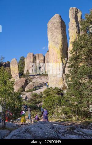 Felsformationen im Tal der Mönche, in der Nähe von Creel, Chihuahua Staat, Mexiko. Stockfoto