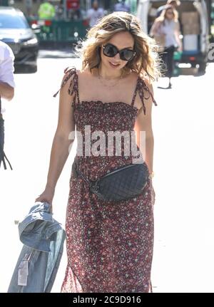 London, Großbritannien. Juli 2020. Myleene Klass kommt in den Global Radio Studios in London an. Kredit: SOPA Images Limited/Alamy Live Nachrichten Stockfoto