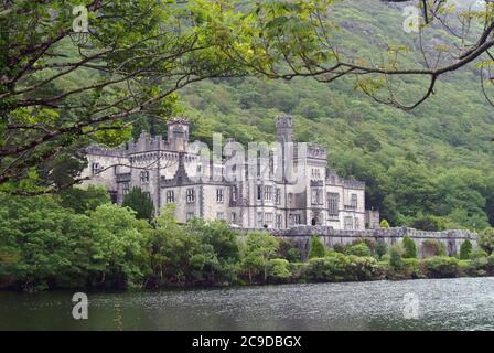 Kylemore Abbey, Mainistir na Coille Móire, County Galway, Irland, Éire, Irland, Írország, Europa Stockfoto