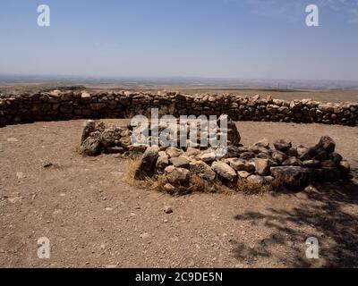 Gobeklitepe in Sanliurfa, Türkei. Die Überreste eines antiken Neolithisches Heiligtum auf einem Hügel gebaut. Es ist eine der ältesten religiösen Strukturen in Th Stockfoto