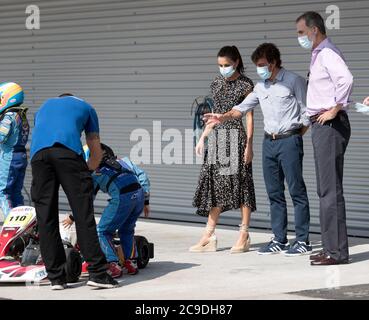 Oviedo. Asturien, Nordspanien. Juli 30, 2020. König Felipe VI von Spanien, Königin Letizia von Spanien besuchen das Fernando Alonso Museum. Diese Reise ist Teil einer königlichen Tour, die König Felipe und Königin Letizia durch verschiedene spanische autonome Gemeinschaften führt, mit dem Ziel, wirtschaftliche, soziale und kulturelle Aktivitäten nach dem Ausbruch des Coronavirus zu unterstützen. Kredit: Aurelio Flórez Stockfoto