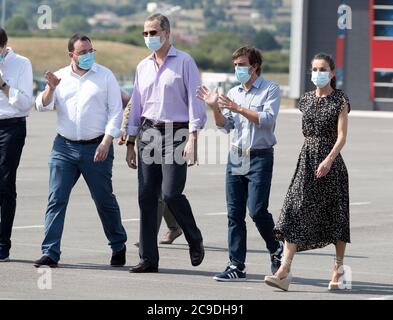 Oviedo. Asturien, Nordspanien. Juli 30, 2020. König Felipe VI von Spanien, Königin Letizia von Spanien besuchen das Fernando Alonso Museum. Diese Reise ist Teil einer königlichen Tour, die König Felipe und Königin Letizia durch verschiedene spanische autonome Gemeinschaften führt, mit dem Ziel, wirtschaftliche, soziale und kulturelle Aktivitäten nach dem Ausbruch des Coronavirus zu unterstützen. Kredit: Aurelio Flórez Stockfoto