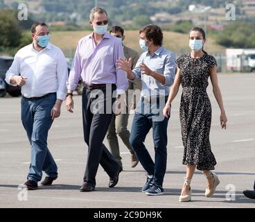 Oviedo. Asturien, Nordspanien. Juli 30, 2020. König Felipe VI von Spanien, Königin Letizia von Spanien besuchen das Fernando Alonso Museum. Diese Reise ist Teil einer königlichen Tour, die König Felipe und Königin Letizia durch verschiedene spanische autonome Gemeinschaften führt, mit dem Ziel, wirtschaftliche, soziale und kulturelle Aktivitäten nach dem Ausbruch des Coronavirus zu unterstützen. Kredit: Aurelio Flórez Stockfoto