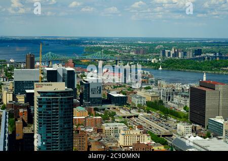 Eine Reihe bekannter und berühmter Gebäude aus der Skyline von Montreal, vom Place Ville Marie aus gesehen Stockfoto