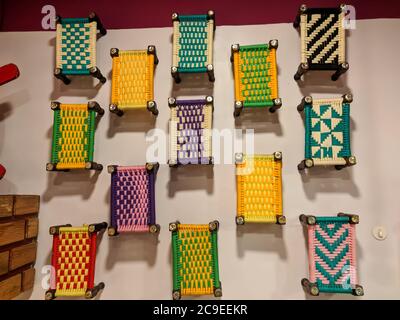 Bunte handgemachte Wand hängen Showpiece Stockfoto