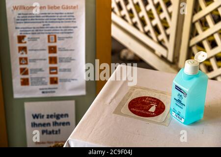 Corona Hygieneprotokoll in Hotel Mühle, Binzen, Deutschland Stockfoto