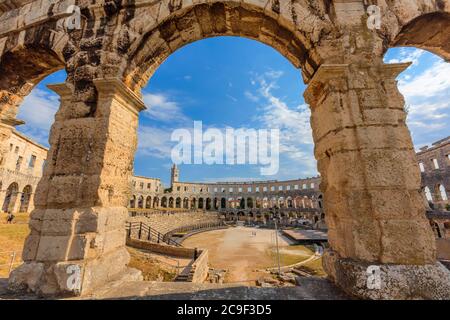 Pula, Istrien, Kroatien.  Das römische Amphitheater. Stockfoto