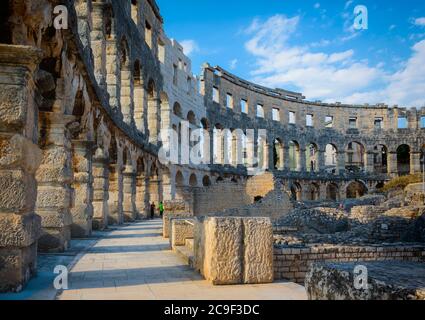 Pula, Istrien, Kroatien.  Das römische Amphitheater. Stockfoto