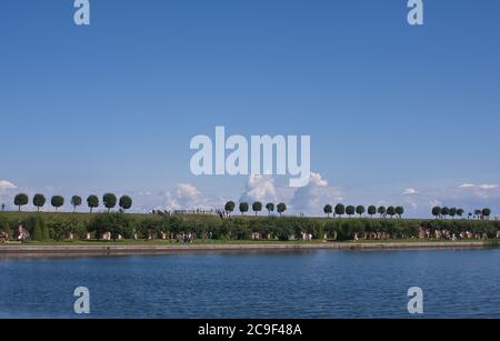 Garten von Peterhof in St.Petersburg, Russland. Stockfoto