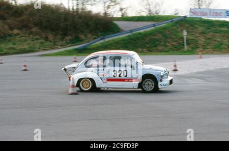 Oldtimer Rennen am Timmendorfer Strand, Deutschland 1987. Start: Fiat 600 Abarth Stockfoto