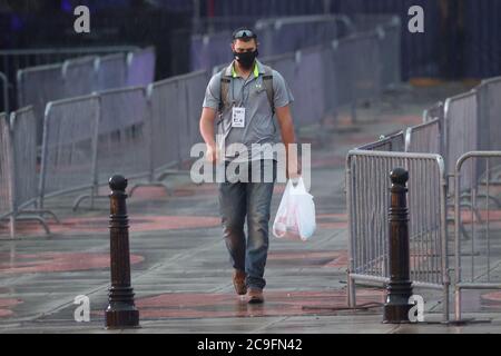 Washington, DC, USA. Juli 2020. Toronto Blue Jays der Major League Baseball sah den auslaufenden Nationals Park nach einem 6-4-Niederlage gegen die Washington Nationals während der COVID-19-verkürzten Saison in Washington, DC am 30. Juli 2020. Kredit: Mpi34/Media Punch/Alamy Live Nachrichten Stockfoto