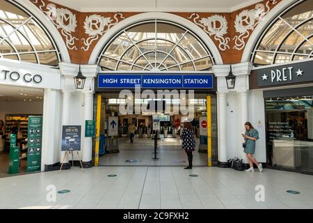 High Street Kensington Station, West London Stockfoto