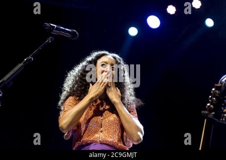 Die britische Sängerin und Songwriterin Corinne Bailey Rae tritt in der Central Park SummerStage in New York City auf Stockfoto