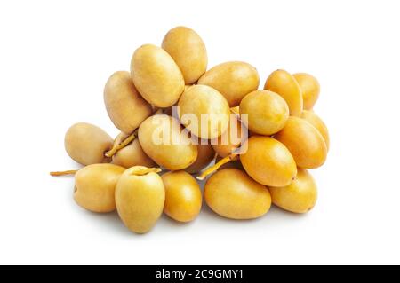 Bündel von frischen Datum Obst isoliert auf weißem Hintergrund, Clipping Pfad enthalten. Stockfoto