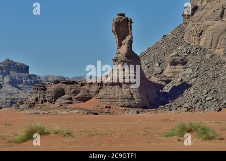 TADRART ROUGE, ALGERIEN. SAHARA-WÜSTE. ZINN MERZOUGA UND MOUL N AGA WÜSTENDÜNEN UND SANDMUSTER. Stockfoto