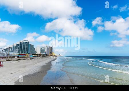 Daytona Beach Ufer an einem bewölkten Tag. Florida, USA Stockfoto