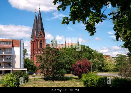 Die Friedenskirche (ehemals Nicolaikirche und Reformierte Kirche) ist eine evangelische Kirche und das älteste Steingebäude in Frankfurt (oder). Stockfoto