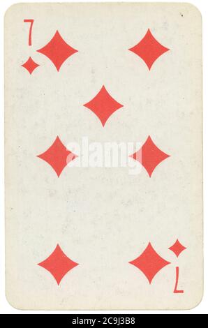 Sieben von Diamanten alten Grunge im sowjetischen Stil spielen Karte isoliert auf weißem Stockfoto