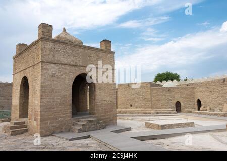 Baku, Aserbaidschan - Ateshgah Feuertempel. Eine berühmte historische Stätte an der Seidenstraße, Baku, Aserbaidschan. Stockfoto