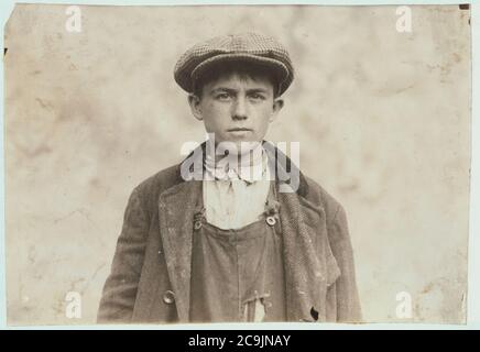 James Donovan - Irish Sweeper in Fall River Iron Works. Sagte, er sei 17 Jahre alt. Stockfoto