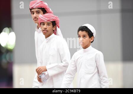 Junge saudische Männer, Doha, Katar Stockfoto