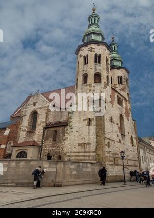 Polen, Krakau - 29. Dezember 2019: Blick auf die Kirche St. Andreas in der Grodzka Straße. Religion, Architektur. Stockfoto