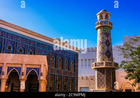 DOHA, KATAR - 28. FEB 2020: Katara Moschee in Katara Kulturdorf, beliebtes Touristenziel in Doha, Katar Stockfoto