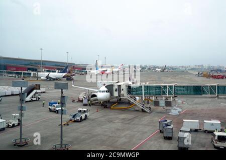 Mumbai International Airport T2 (Chhatrapati Shivaji Maharaj International Airport) Terminal, Flug, Maharashtra / Indien - 2019 Stockfoto