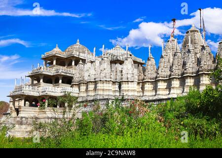 Ranakpur Tempel ist einer der größten und wichtigsten Tempel in Jain Kultur. Rajasthan, Indien Stockfoto