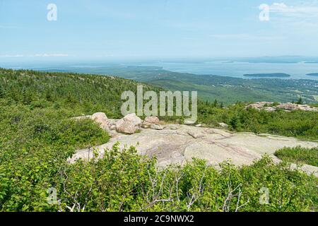 Blick vom Gipfel des Cadillac Mountain im Acadia National Park Stockfoto