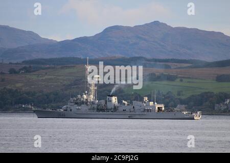 Die französische Navy Fregatte Latouche-Tréville (D646) vor Gourock, kurz nach der Ankunft für die Übung Joint Warrior 12-2. Stockfoto