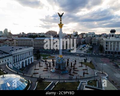 Unabhängigkeitsplatz in Kiew, Ukraine. Maidan. Luftaufnahme Stockfoto