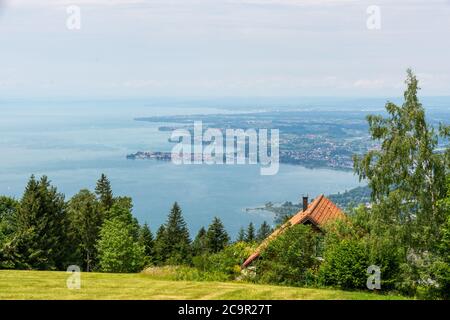 Blick auf den Bodensee vom Berg Pfaender, Bregenz, Österreich Stockfoto