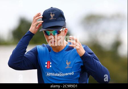 BILLERICAY, Großbritannien, AUGUST 01:George Ballington von Sheffield CC während der Shepherd Neame Essex Cricket League Gooch Division zwischen Billericay Stockfoto
