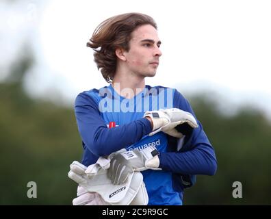 BILLERICAY, Großbritannien, AUGUST 01:Max Bear of Sheffield CC während Shepherd Neame Essex Cricket League Gooch Division zwischen Billericay CC und Sh Stockfoto