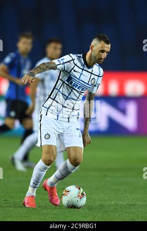 Marcelo Brozovic (Inter) während des italienischen 'Serie A'-Spiels zwischen Atalanta 0-2 Inter im Gewiss-Stadion am 01. August 2020 in Bergamo, Italien. Quelle: Maurizio Borsari/AFLO/Alamy Live News Stockfoto