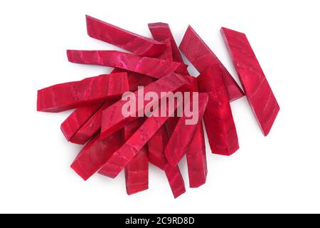 Rote Beete auf weißem Hintergrund isolierte Schichten mit Beschneidungspfad und voller Schärfentiefe, Draufsicht. Flach liegend Stockfoto
