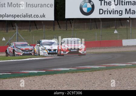 Donington Park Circuit, Leicestershire, Großbritannien. August 2020. Kwik Fit British Touring Car Championship, Donington Park, Race Day; Credit: Action Plus Sports/Alamy Live News Stockfoto