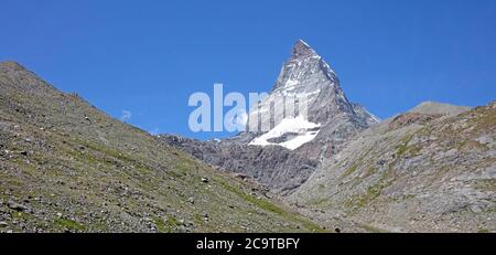 Das Matterhorn, das Wahrzeichen der Schweizer Alpen, Sommer Stockfoto